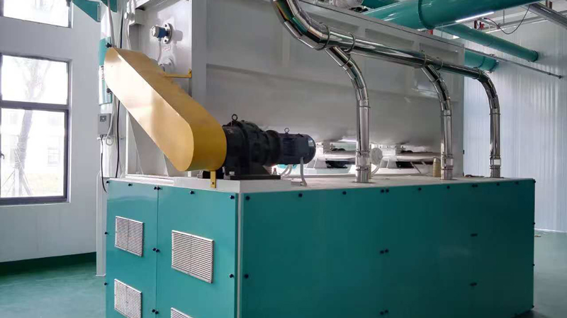 Xingtai-6000L-horizontal-screw-belt-mixer5